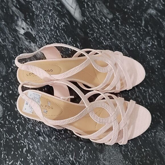 BRAND NEW LONDON FOG LOW WEDGE STYLE ALMOND TOE SANDAL - Picture 4 of 14